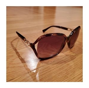 Coach Kissing C Sunglasses